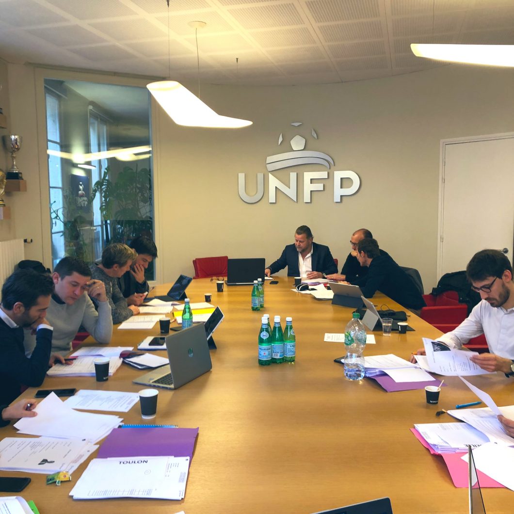Le comité de Positive Football et de Positive Planet lors de la présélection des candidats de l'Entrepreneur Challenge